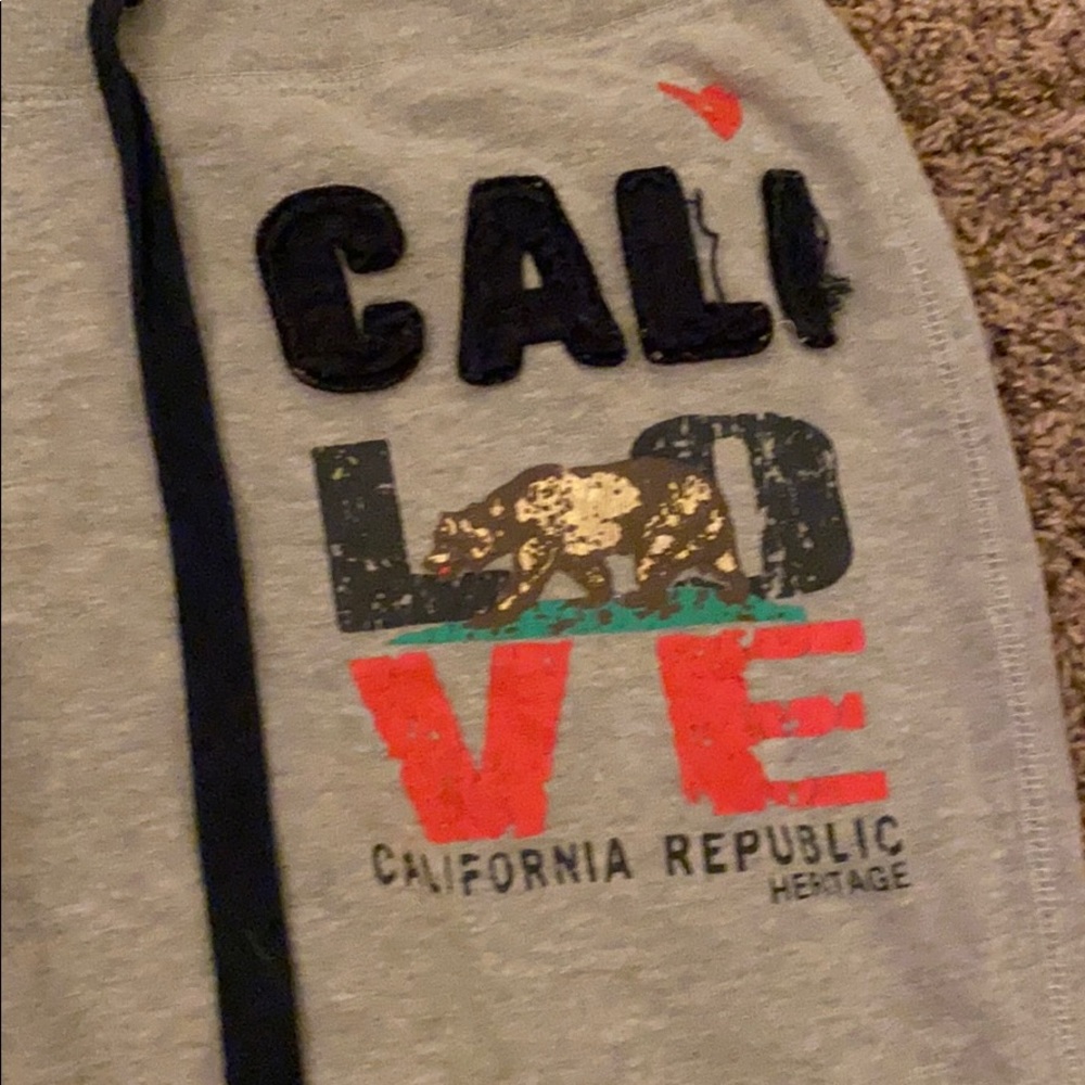 Sweatpants - Picture 2 of 4